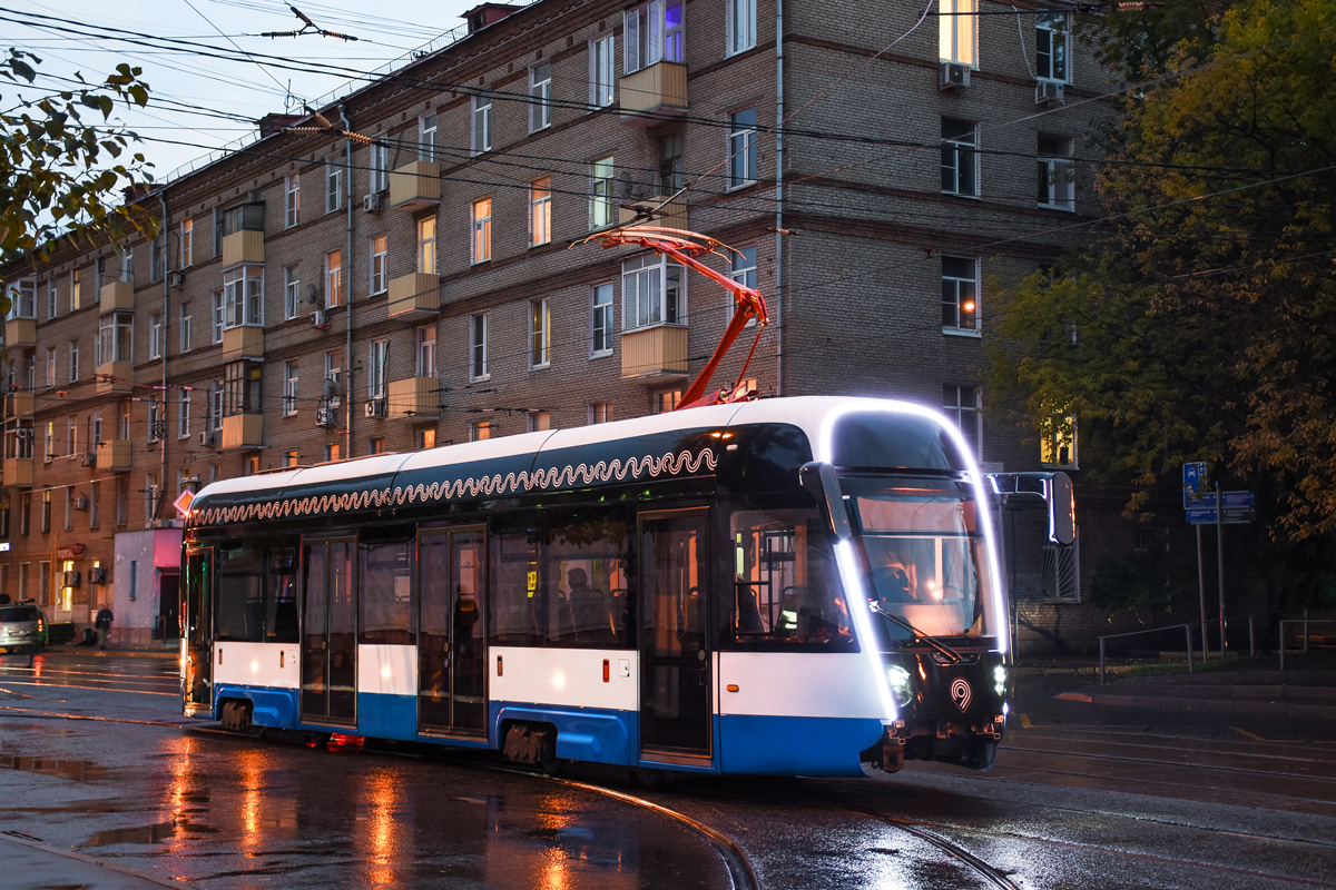 71-628M tram manufactured by STM and UKCP on a test run in Moscow