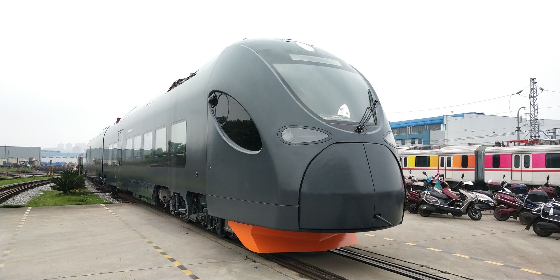 First CRRC Sirius EMU for Leo Express