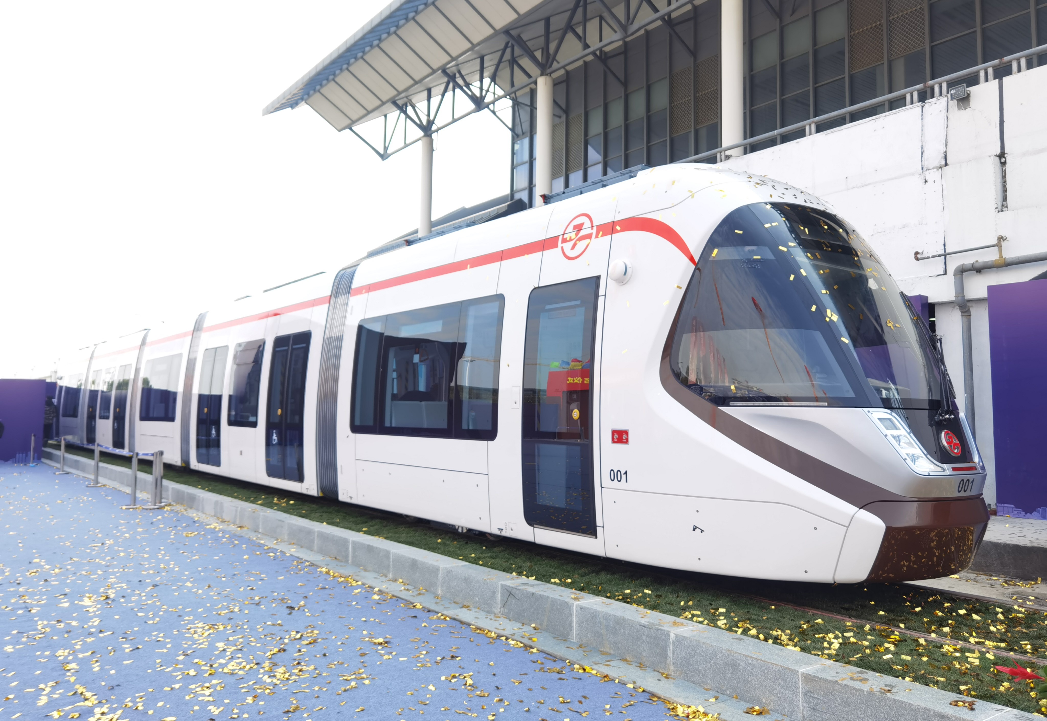 A new CRRC tram made from 90% recyclable materials