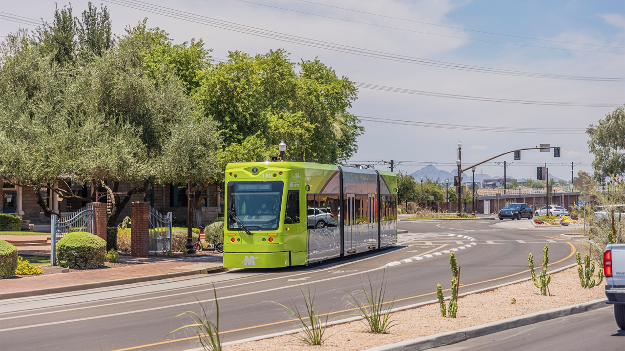 Liberty NXT tram operational tests in Tempe