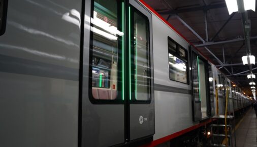 Doors in the Baltiets metro train
