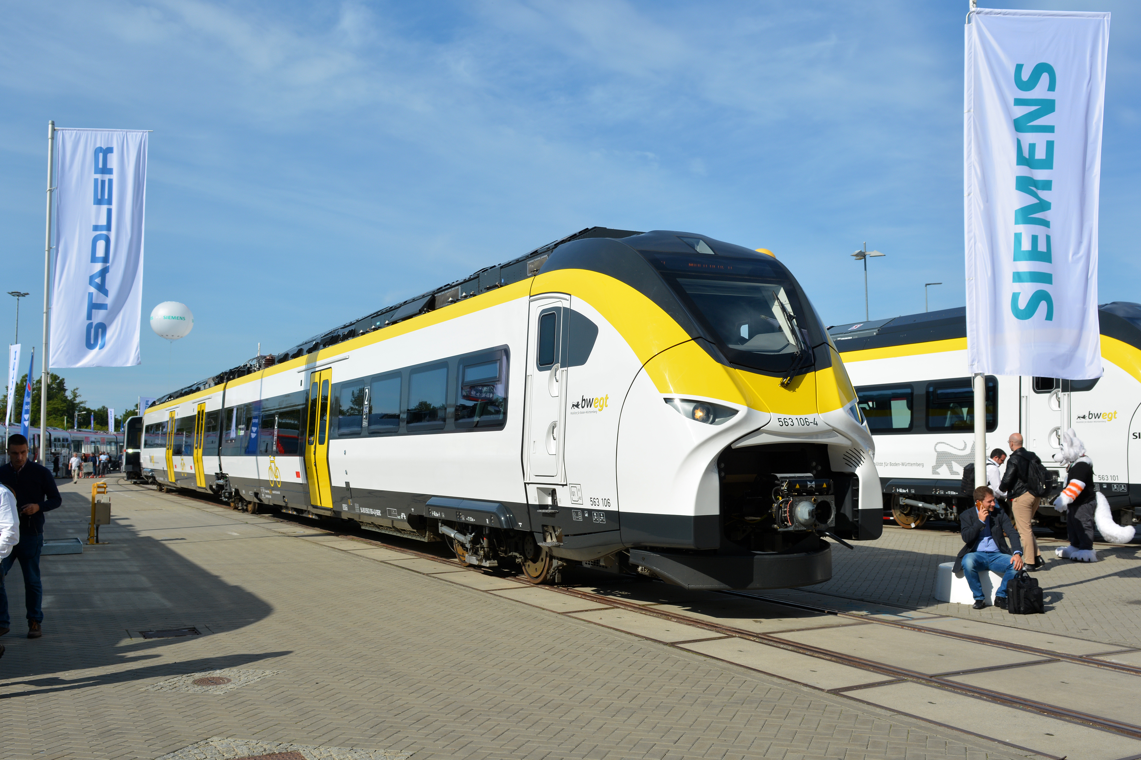 Mireo Plus B hybrid train by Siemens