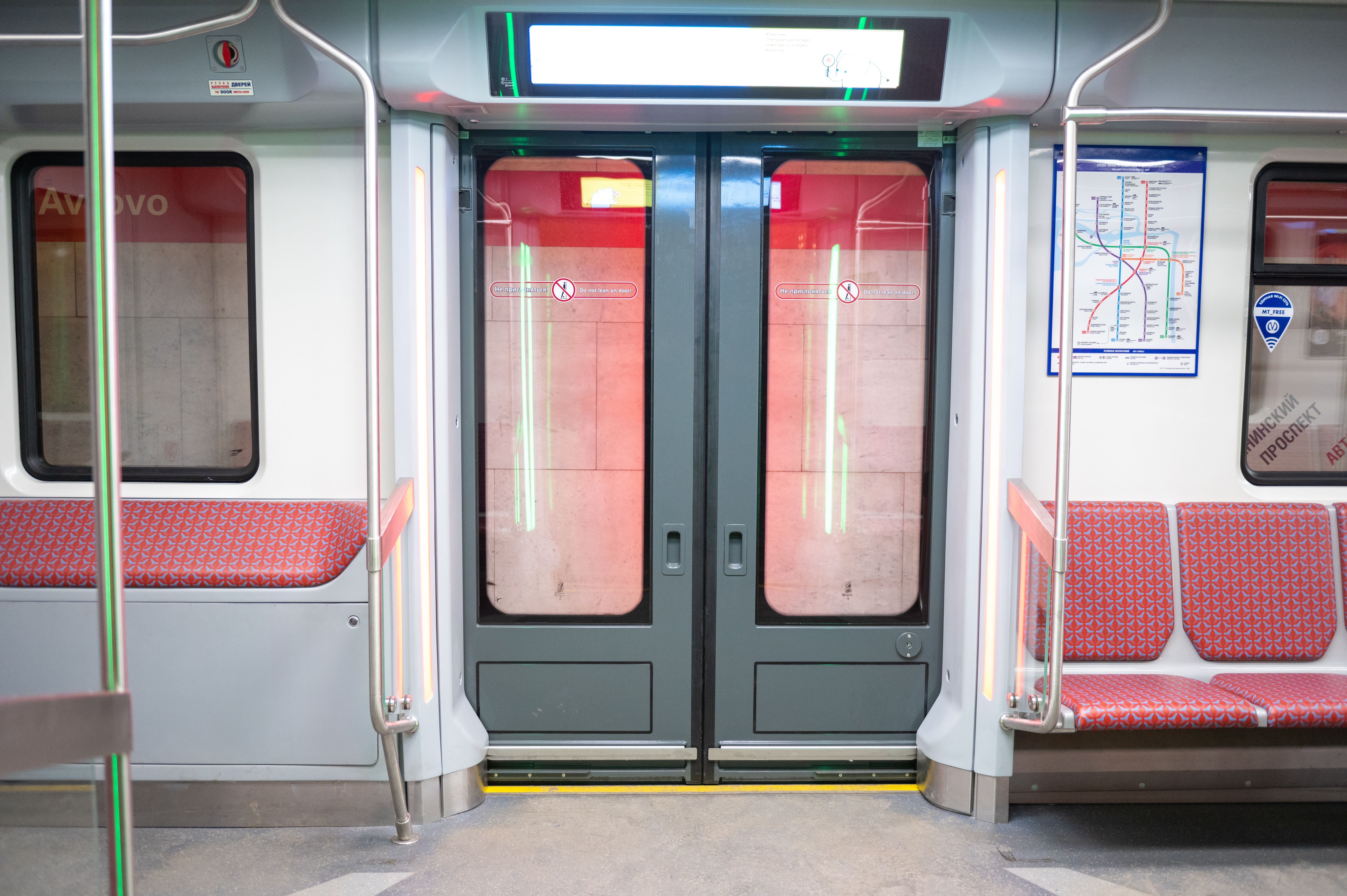 Sliding plug doors with LED lightning in Baltiets metro trains 81-725.1/726.1/727.1