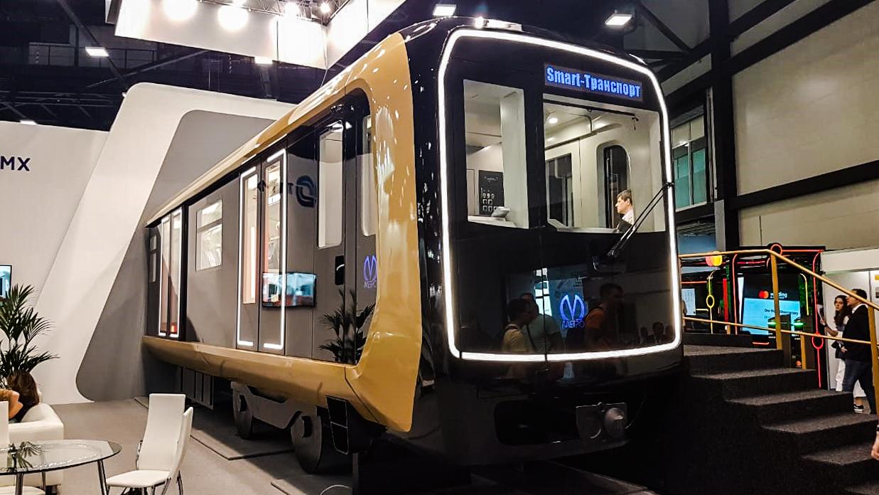 Mockup of the metro car for St. Petersburg presented at Smart Transport in 2019