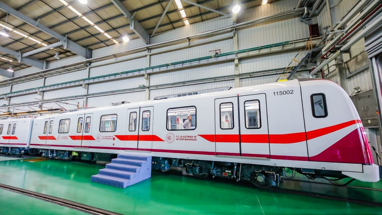 EMU by CRRC for Line M11 at the Zhuzhou plant