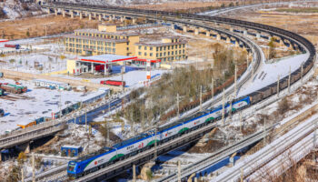 World’s most powerful electric locomotive Shen24 by CRRC for coal cargo service in China