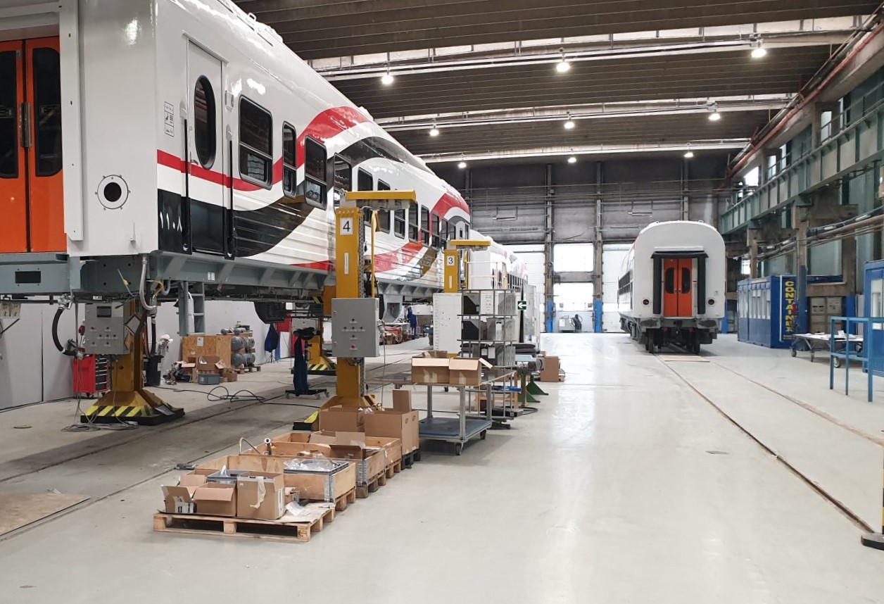 Locomotive-hauled passenger coaches for ENR in Hungary