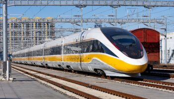 China develops CR450 EMU with the highest operating speed in the world