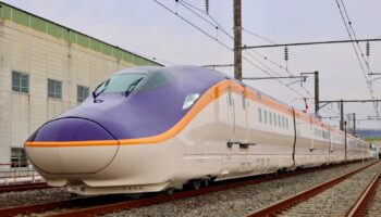 JR East presented Series E8 high-speed train by Kawasaki Rail and Hitachi Rail