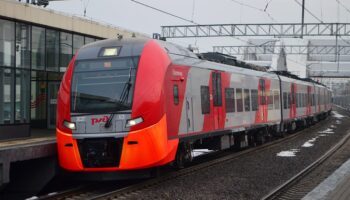 Russian Railways tested remote control of two Lastochka EMUs operation on MCC