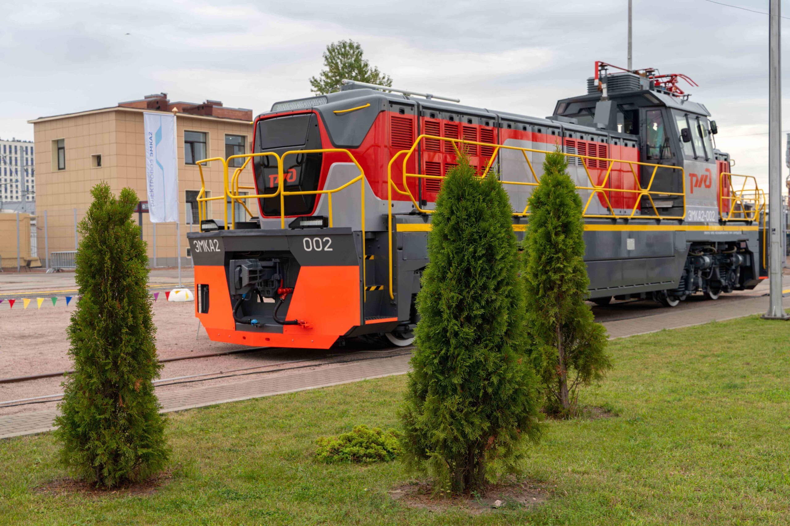 EMKA2 battery locomotive at the PRO//Motion.Expo Railway Fair