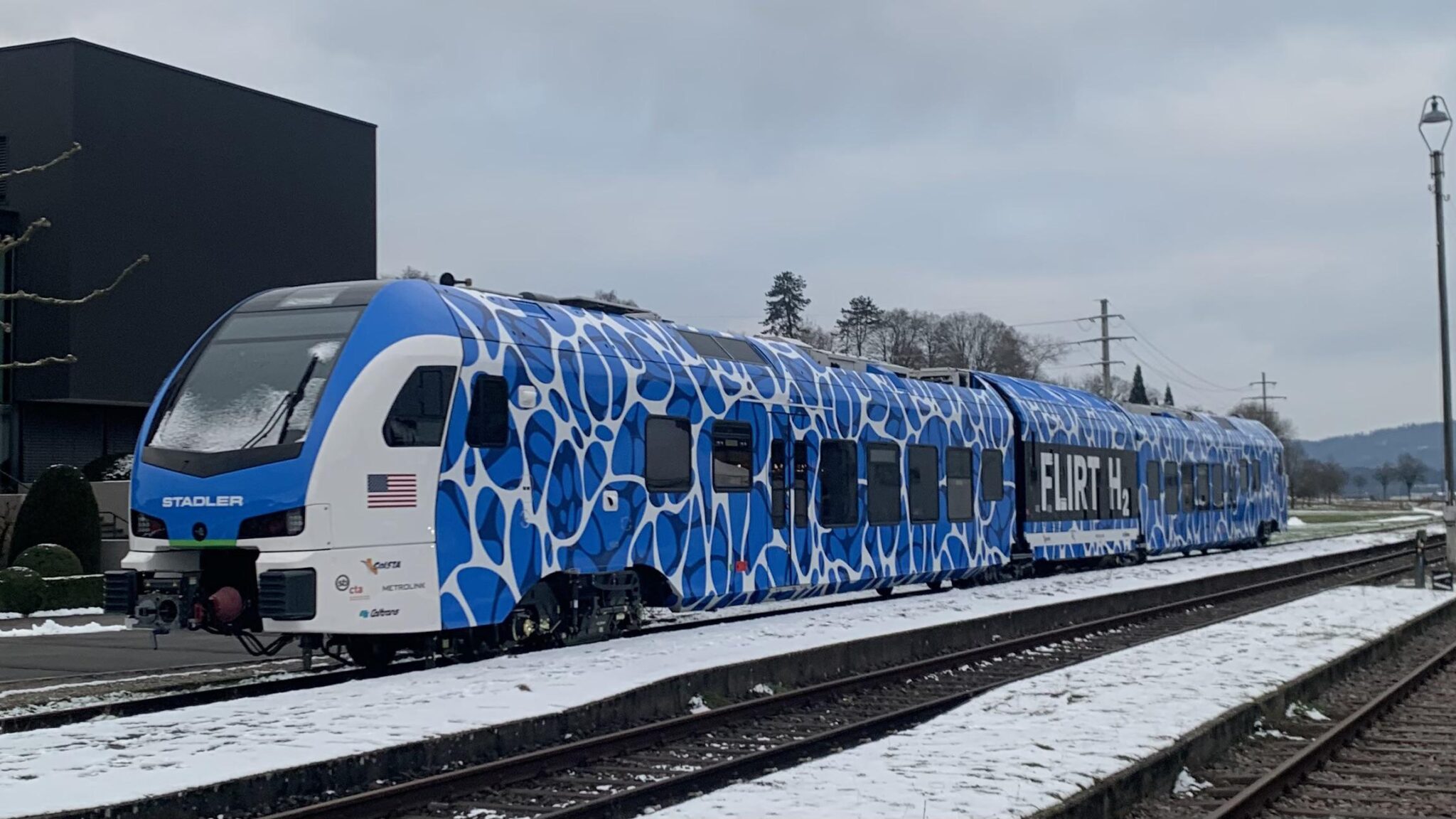 The hydrogen train FLIRT H2 for the US market