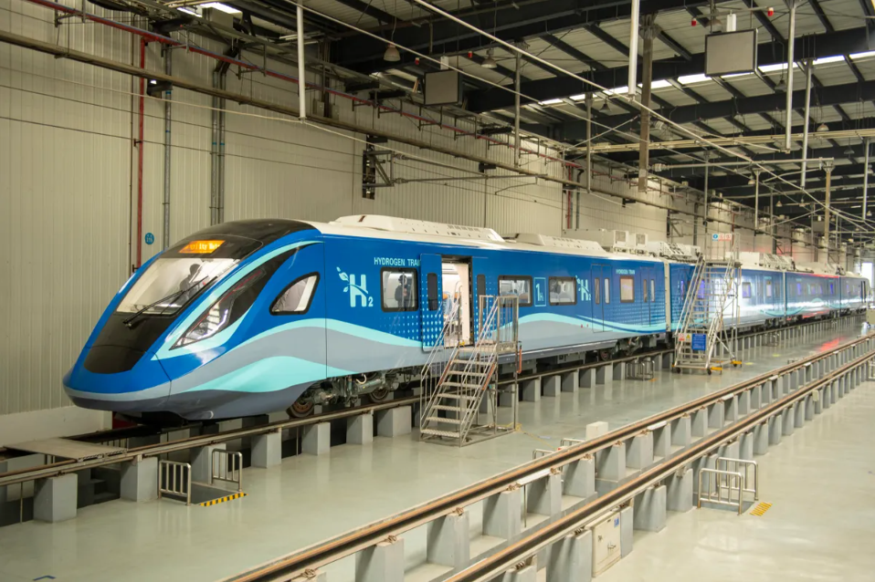 The presentation of the first CRRC’s hydrogen train at its plant in Chengdu