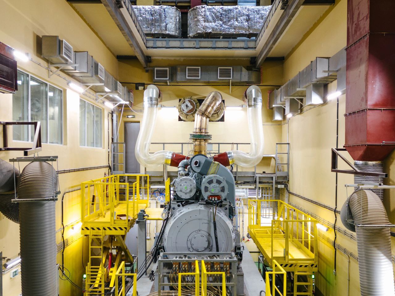A test bench at the engine test facility at the Kolomna Plant