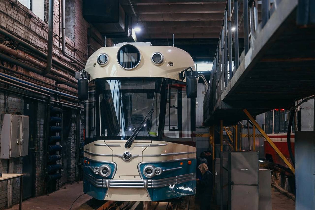 The Dovlatov retro-tram at the plant