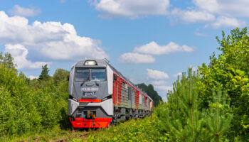 Production and operation of 3TE28 diesel locomotive approved