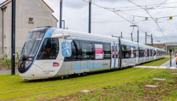 Alstom tram-trains inaugurated on the new line in Île-de-France