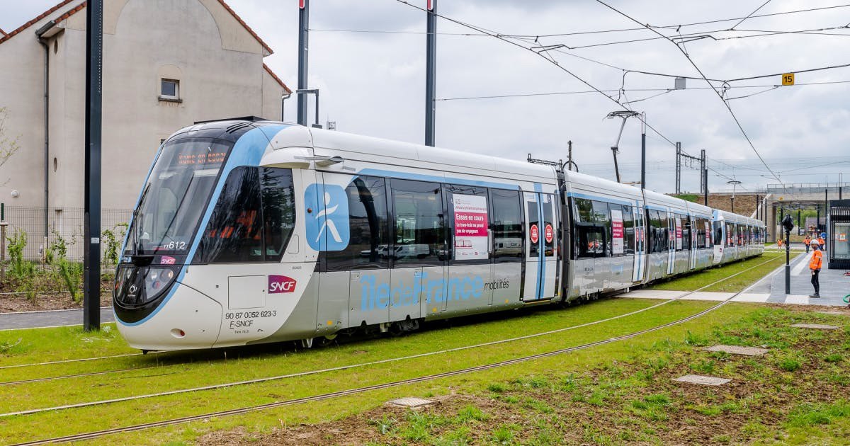 The Alstom Citadis Dualis tram-train