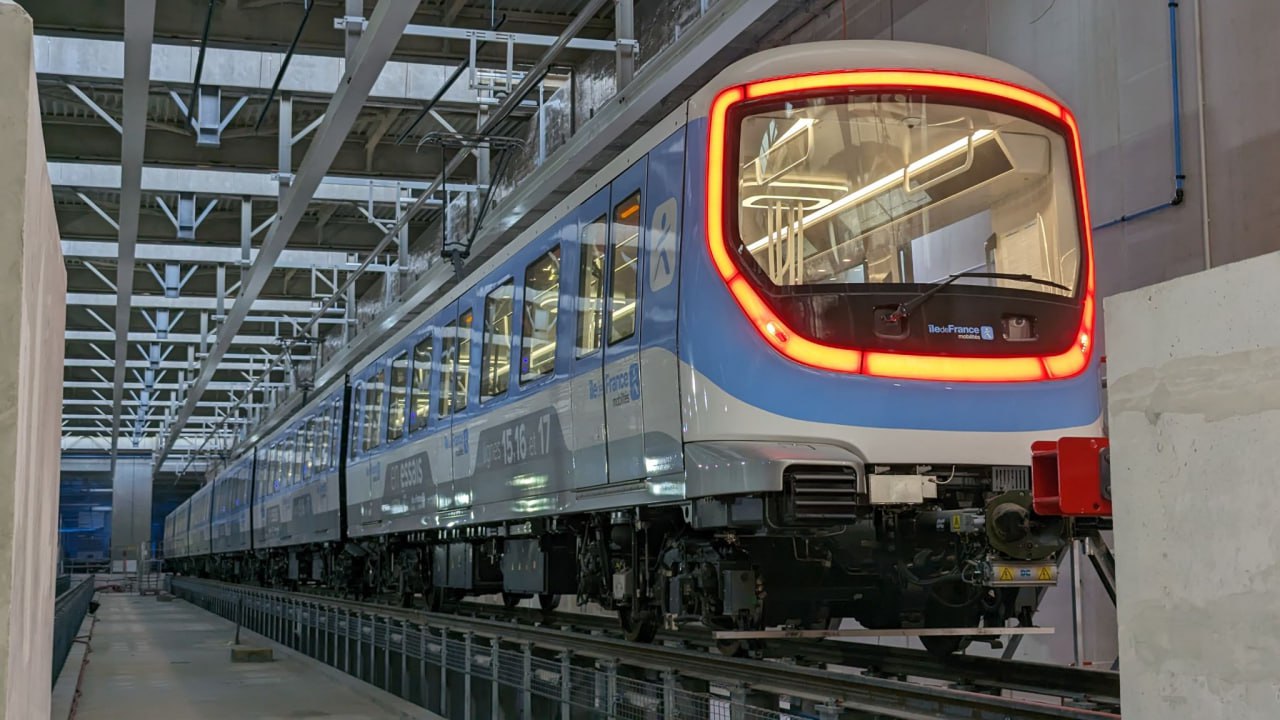 The Metropolis train for Paris