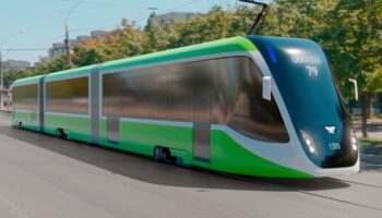 UKCP plans delivery of low-floor three-car tram to St. Petersburg next month