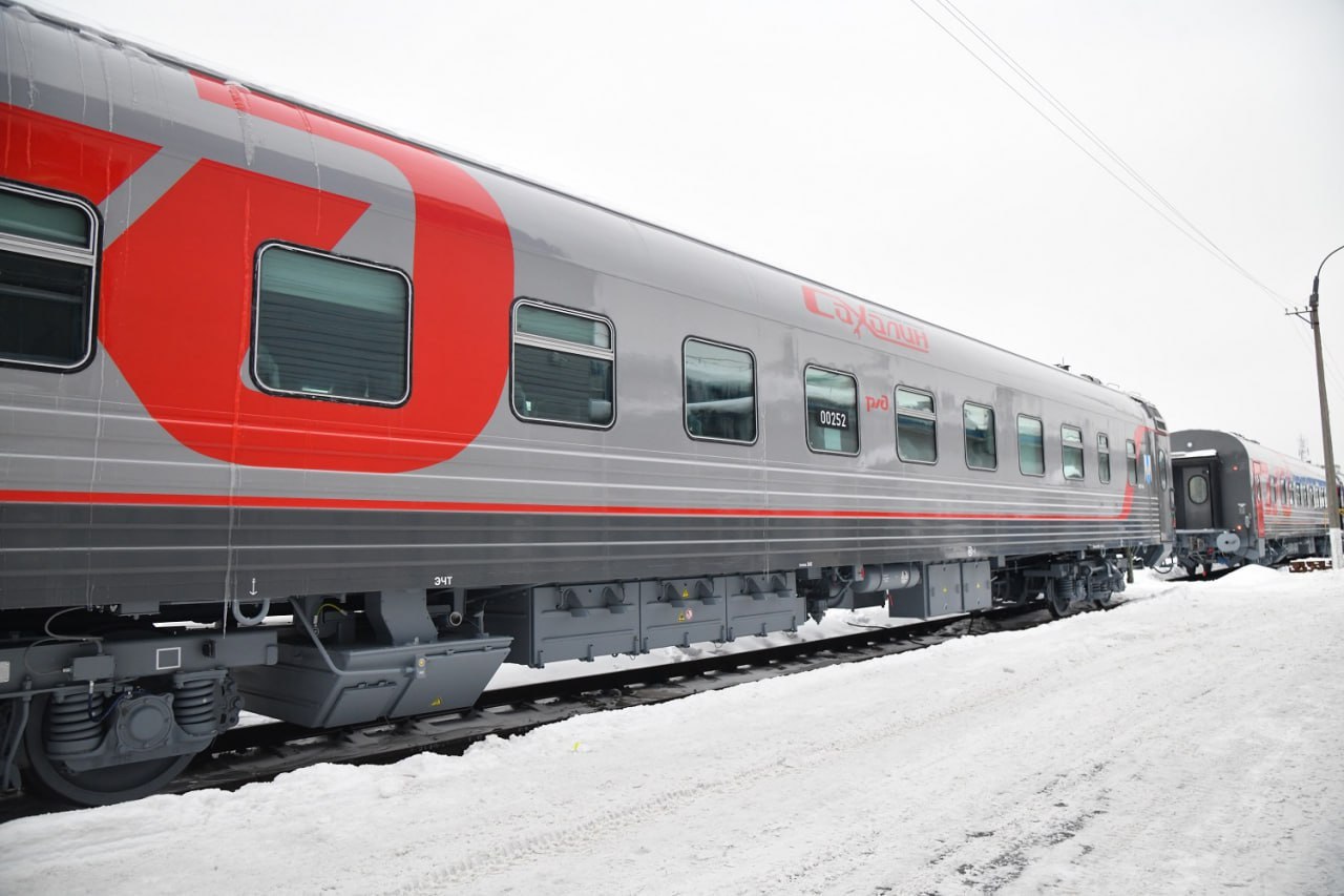 The 61-4458.14 passenger coach manufactured by the TMH plant in Tver for the Sakhalin company
