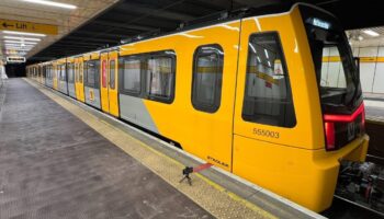 Stadler metro trains launch delays again in the UK