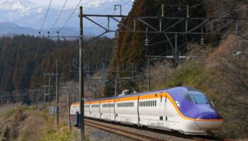 JR East launches first high-speed E8 EMU by Kawasaki Rail and Hitachi Rail