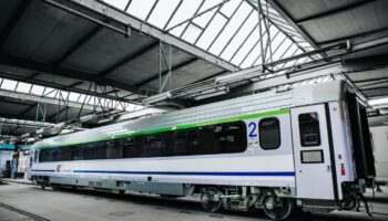 FPS to complete refurbishing 90 PKP Intercity coaches by year-end