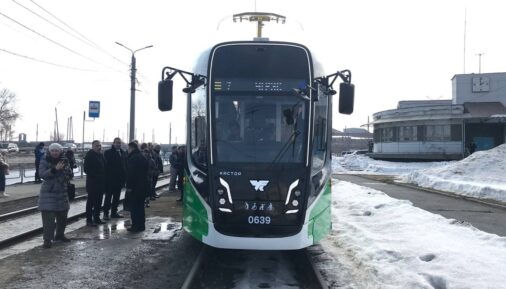 Presentation of the three-car low-floor 71-639 Kastor tram in Chelyabinsk
