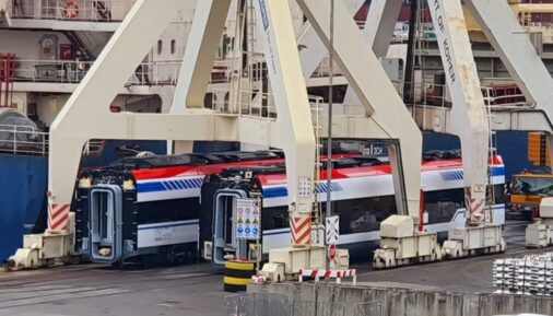 Unloading of the CRRC electric train for Serbia