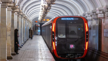 Reducing intervals in the metro: the case of the Moscow Metro Circle Line